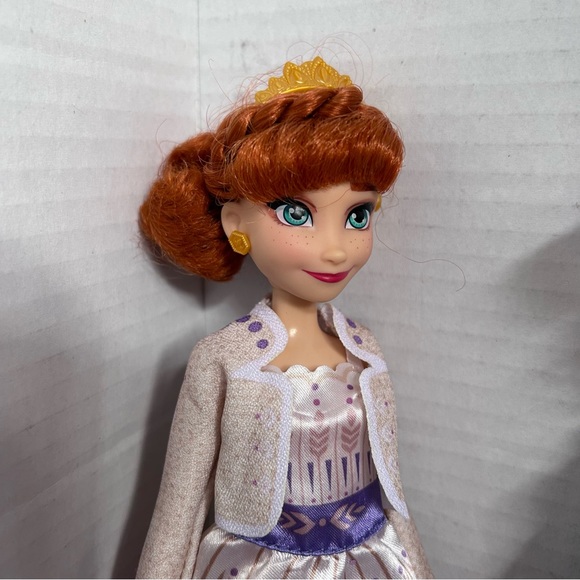 Lot of 4 Disney Princess dolls 11 inches tall - Picture 3 of 14